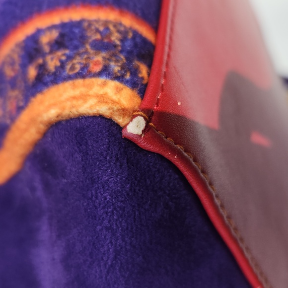 Disney Aladdin Magic Carpet Handbag (Disney collection by Her Universe) - Picture 11 of 14